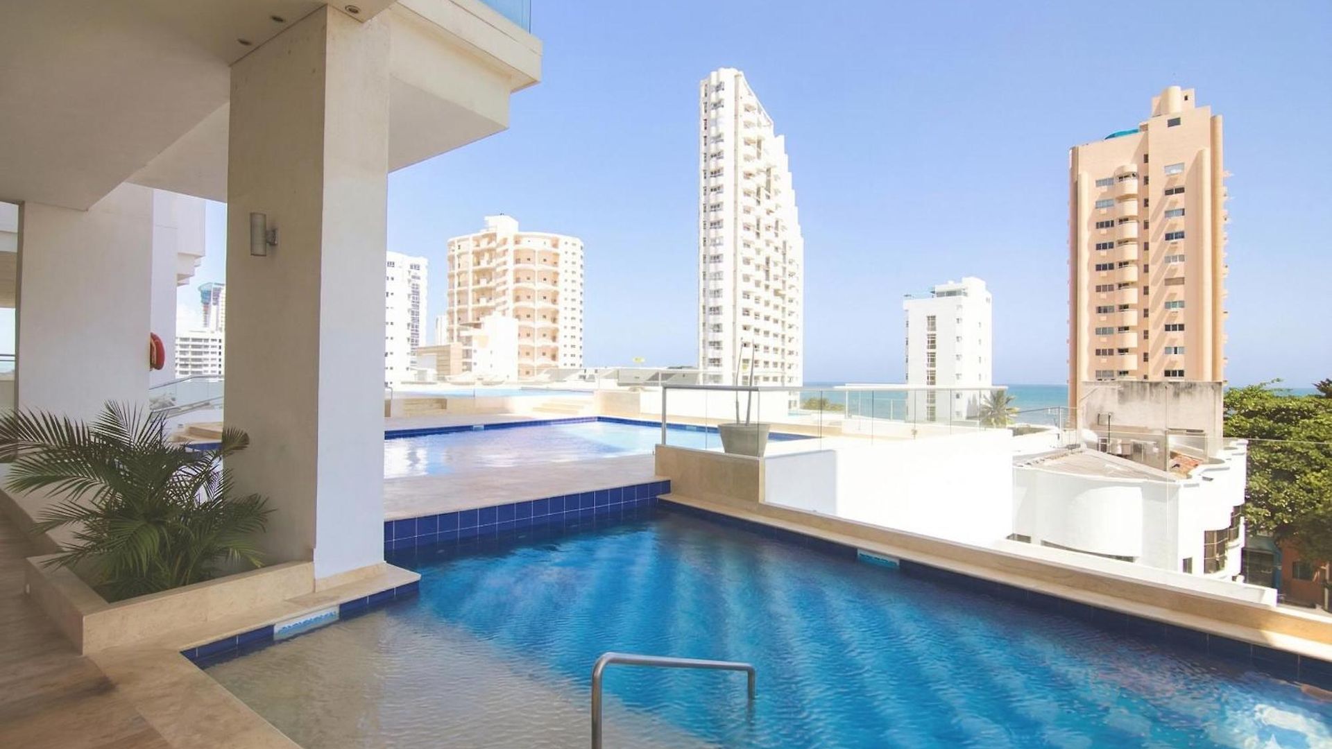 Apartamento Exclusivo A Cuadra De La Playa