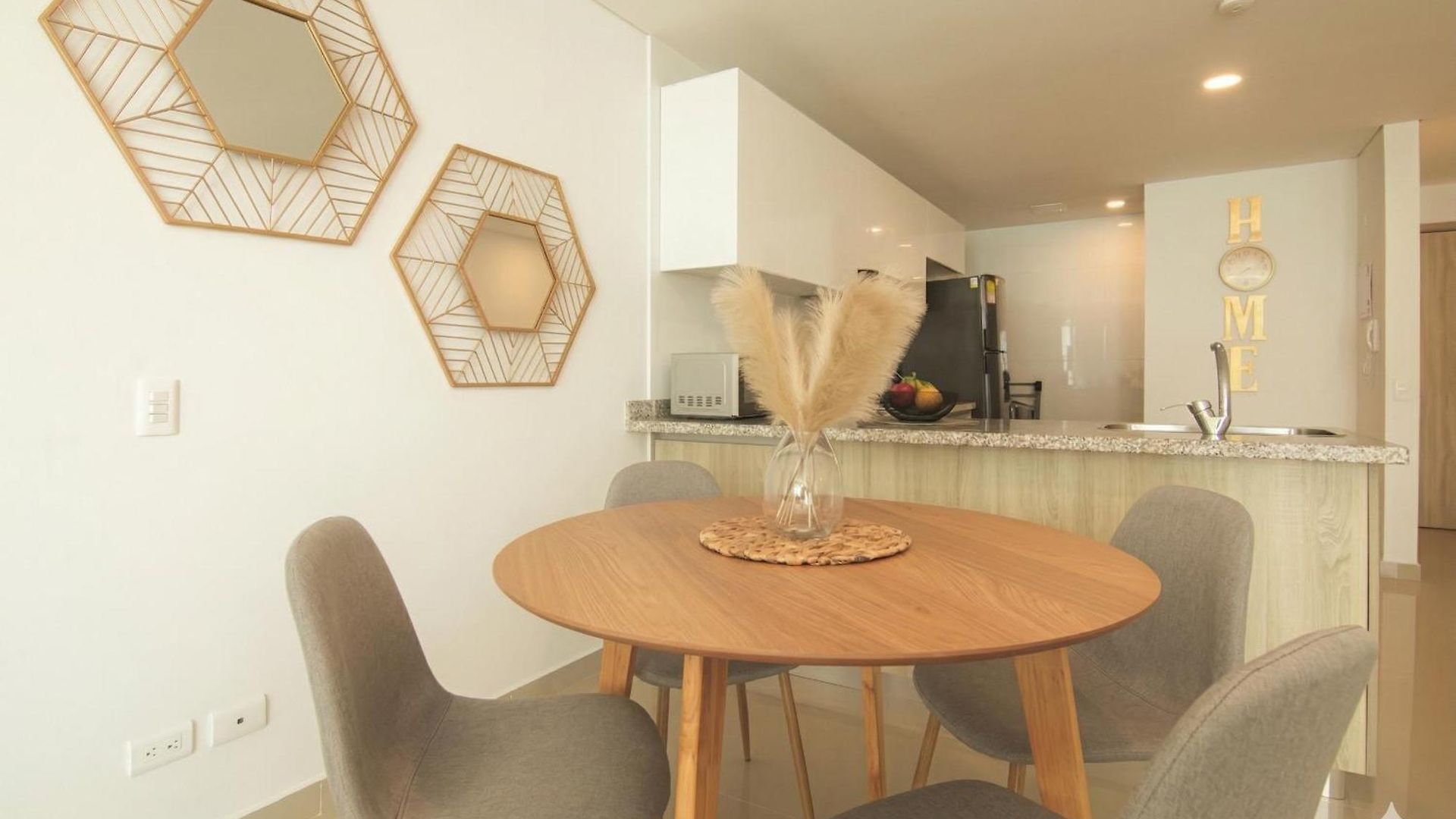 Apartamento Exclusivo A Cuadra De La Playa