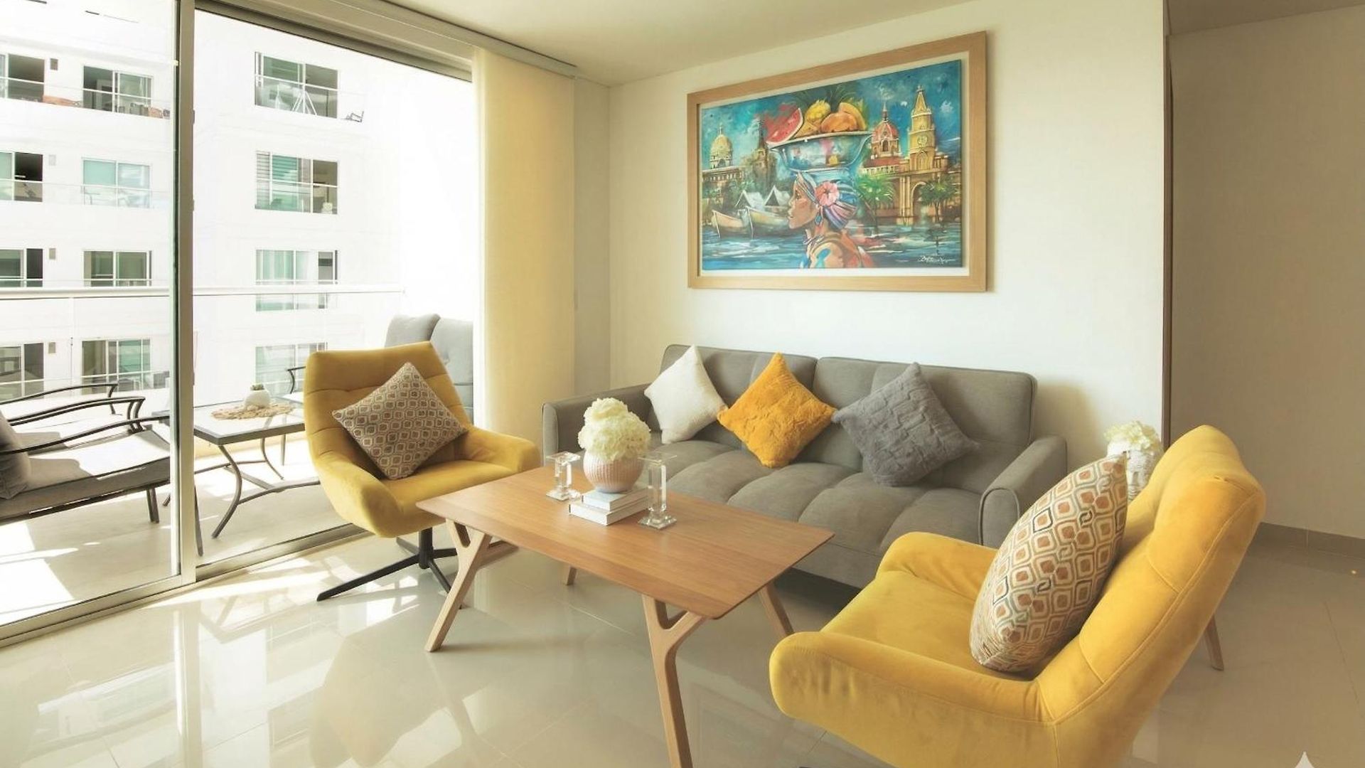 Exclusivo A Cuadra De La Playa Apartamento