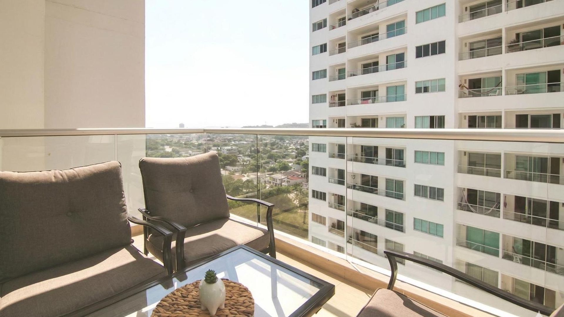 Apartamento Exclusivo A Cuadra De La Playa