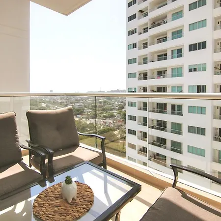 Apartamento Exclusivo A Cuadra De La Playa