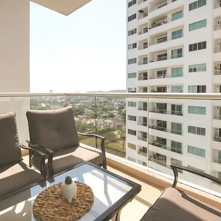 Apartamento Exclusivo A Cuadra De La Playa